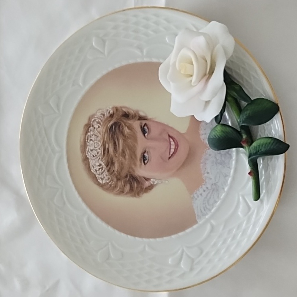 Lady Diana England's Rose handing Plate